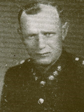 František Herink v hasičské uniformě 1940 zdroj Památník vydaný při otevření hasičského domu v Slaném 2